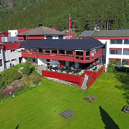 Otel Revsnes 3*
